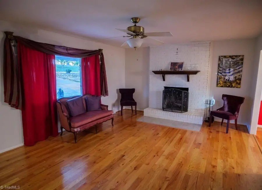 344 Knollwood Drive, Wilkesboro, NC 28697 - Image #3