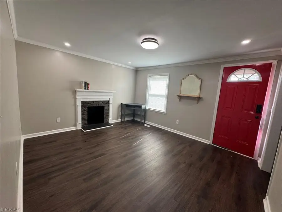 204 Nelson Street, Pilot Mountain, NC 27041 - Image #3