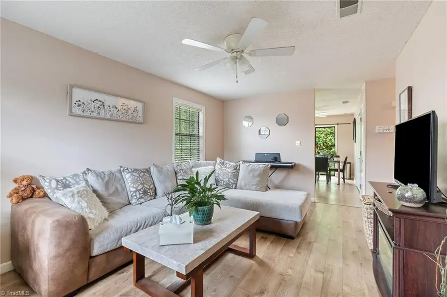 314 Westridge Drive, Yadkinville, NC 27055 - Image #2