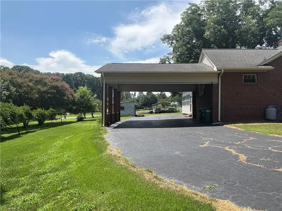 315 W Main Street, Boonville, NC 27011 - Image #3