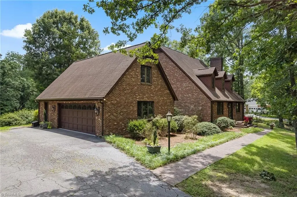 304 Cascade Drive, High Point, NC 27265 - Image #1