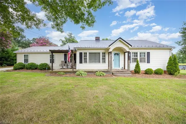 951 Helmstetler Road, Lexington, NC 27295