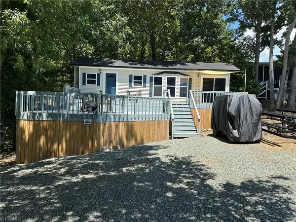 112 N Cardinal Drive, New London, NC 28127