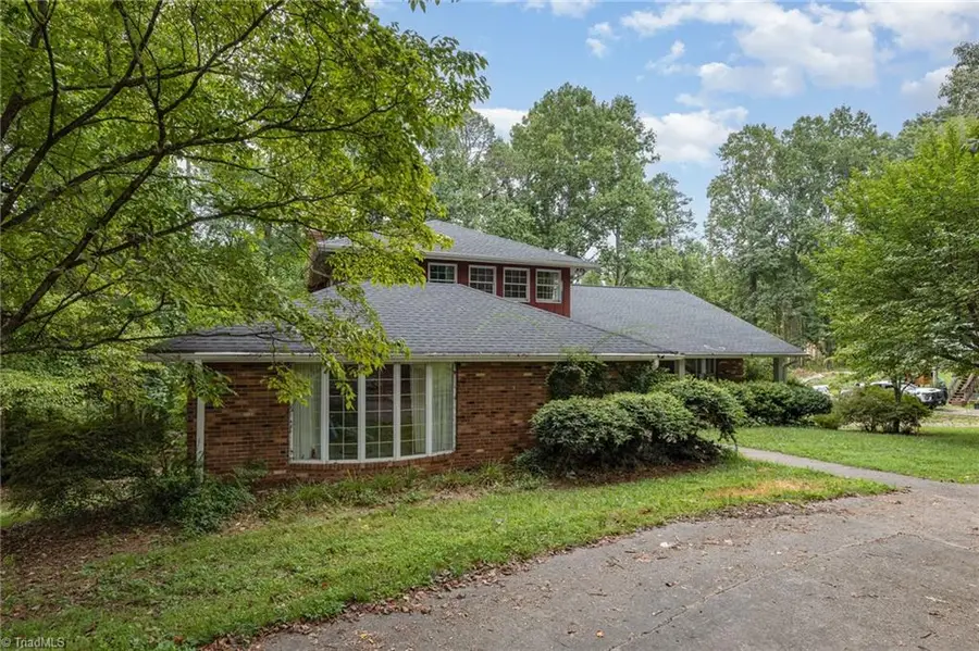 2651 Wallingford Road, Winston Salem, NC 27101 - Image #2