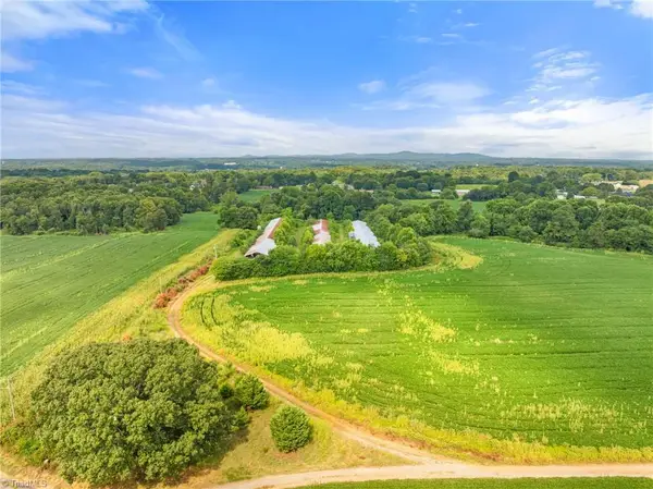 000 Mayflower Drive, Yadkinville, NC 27055