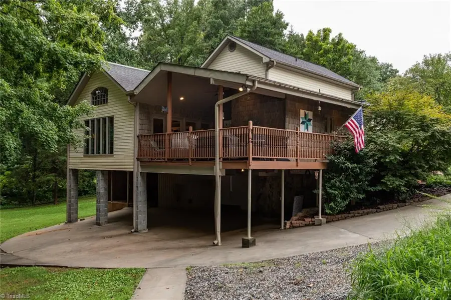 214 Rockwood Lane, Kernersville, NC 27284 - Image #3