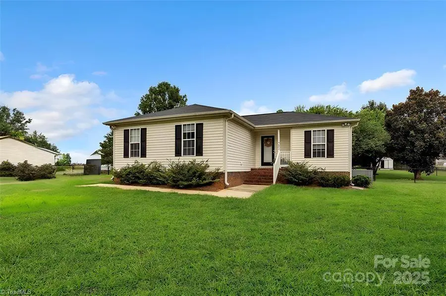 4604 Hopewood Drive, Graham, NC 27253 - Image #2