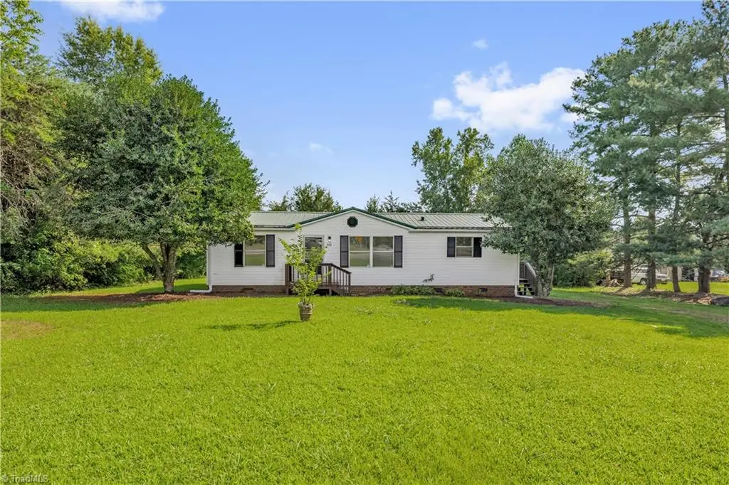 552 Nc Highway 87, Reidsville, NC 27320 - #1