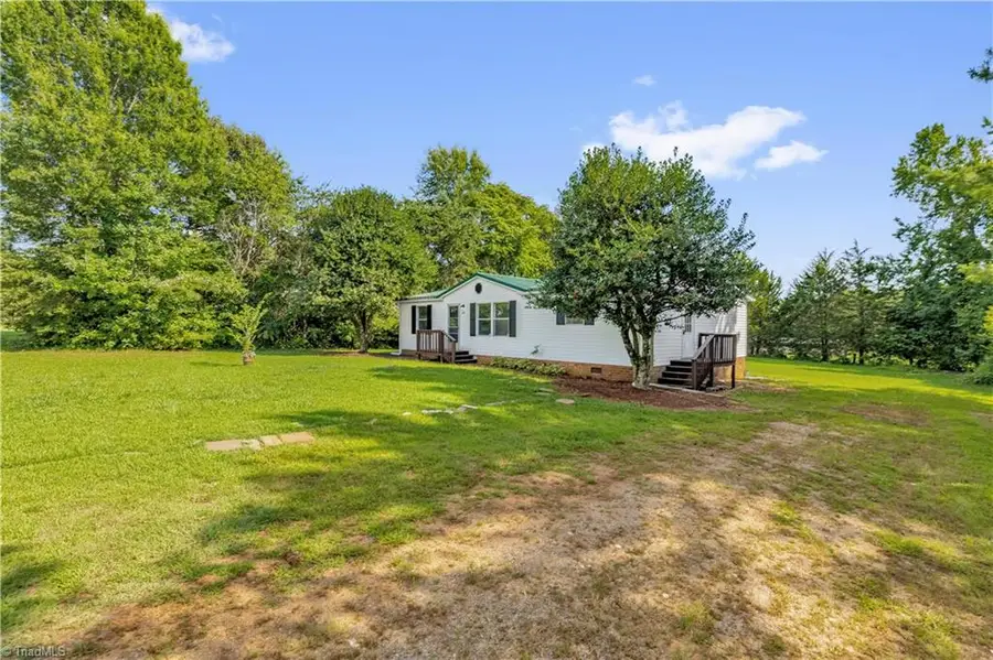 552 Nc Highway 87, Reidsville, NC 27320 - #3