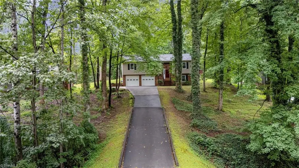 437 Valleymeade Drive, Kernersville, NC 27284 - Image #1