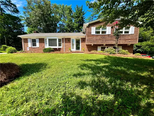 2408 Gracewood Court, Greensboro, NC 27408