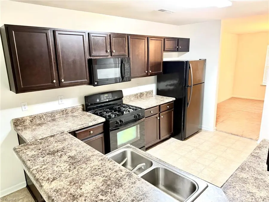 5887 Odenton Lane, Pfafftown, NC 27040 - Image #2