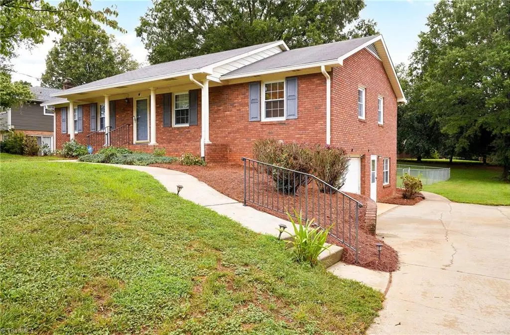 2507 Amesbury Road, Winston Salem, NC 27103 - Image #1