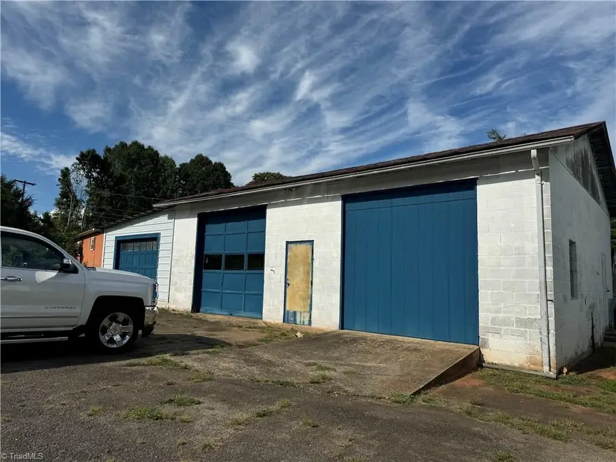 11684 Austin Traphill Road, Traphill, NC 28685 - Image #2