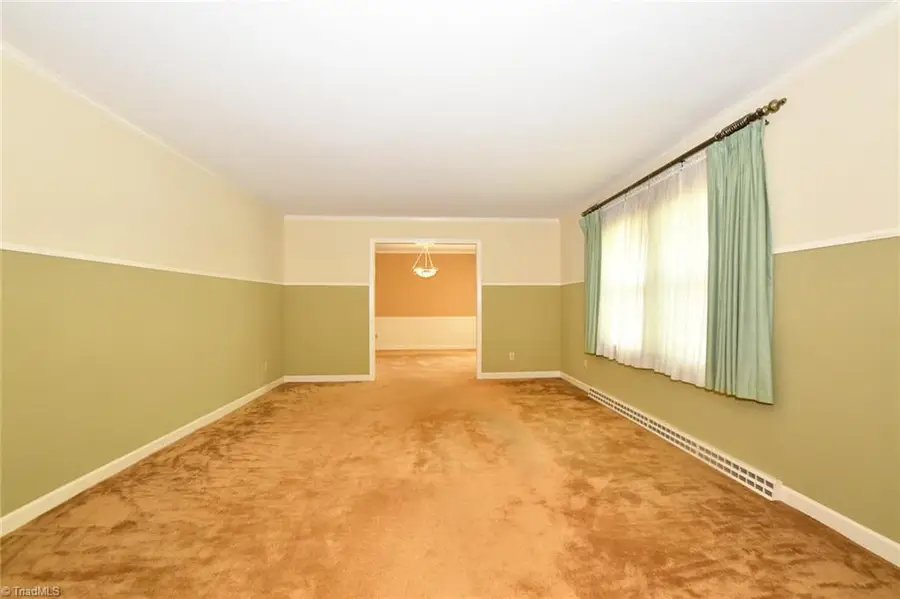 304 Irving Park Drive, Kernersville, NC 27284 - Image #3