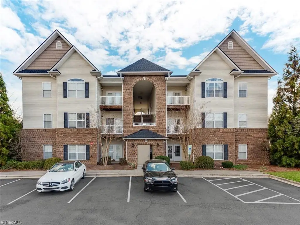 2431 Eagle Creek Court #203, Winston Salem, NC 27103 - Image #1