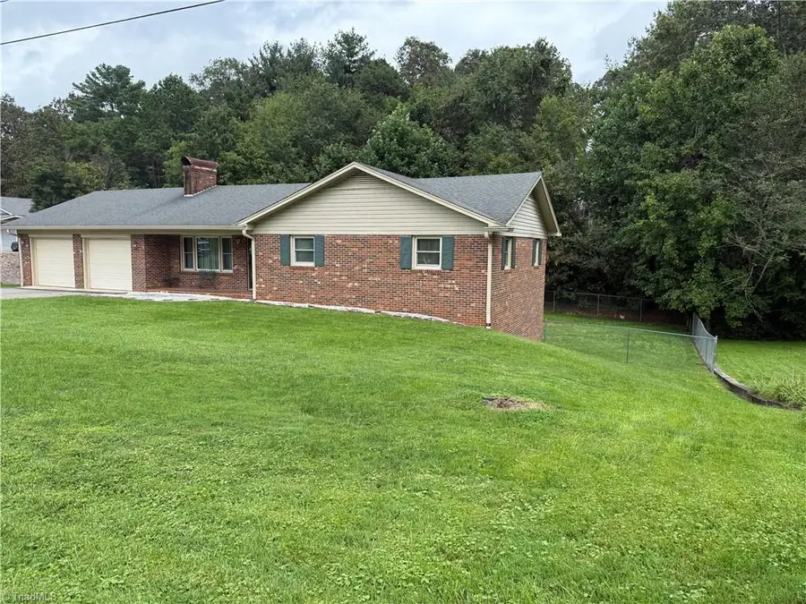 286 Raven Laurel Drive, Wilkesboro, NC 28697 - Image #2