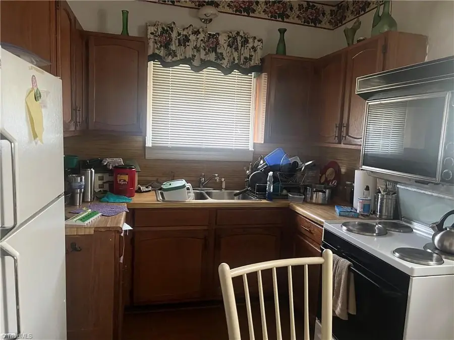 814 Cameron Avenue, Winston Salem, NC 27101 - Image #3