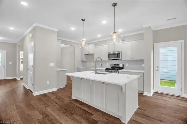 1712 Creekline Drive, Kernersville, NC 27284