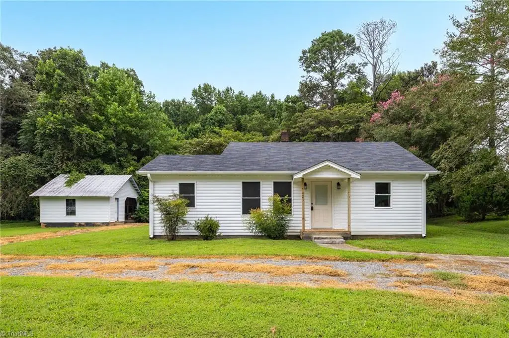 421 Birch Street, Yadkinville, NC 27055 - Image #1