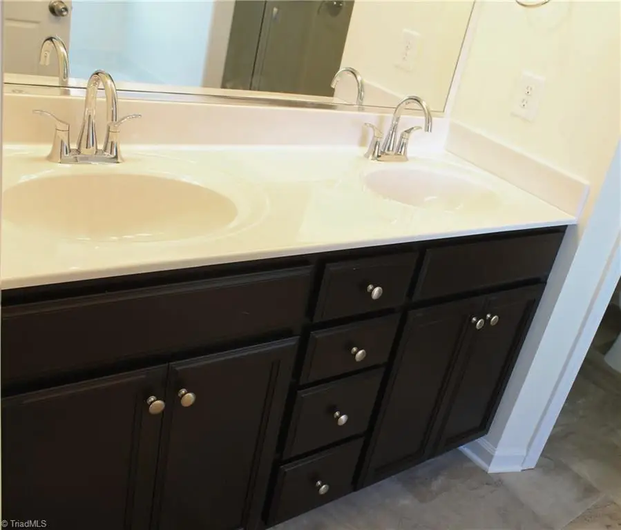 3515 Wilcox Court, Greensboro, NC 27405 - Image #3