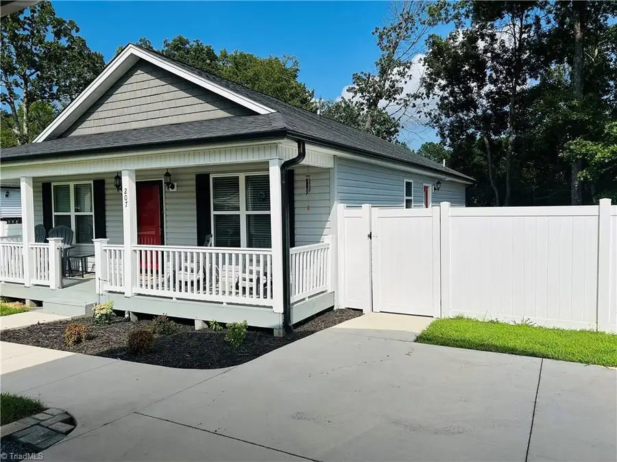 207 Bethlehem Avenue, Thomasville, NC 27360 - Image #2