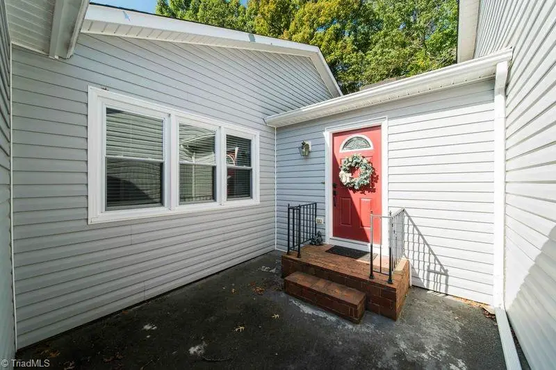 506 Westpark Circle, Winston Salem, NC 27103 - Image #2