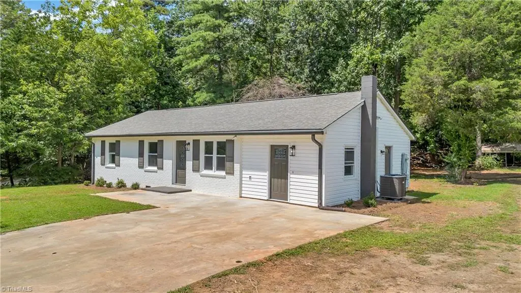 284 Rollingwood Drive, Hays, NC 28635 - Image #1