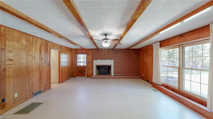 300 Hillside Drive, Lexington, NC 27295 - Image #2