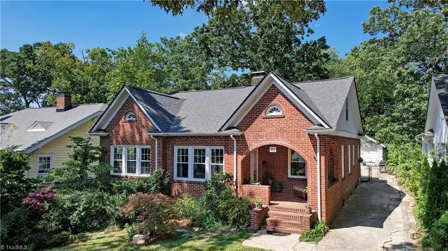 208 S Tremont Drive, Greensboro, NC 27403 - Image #3