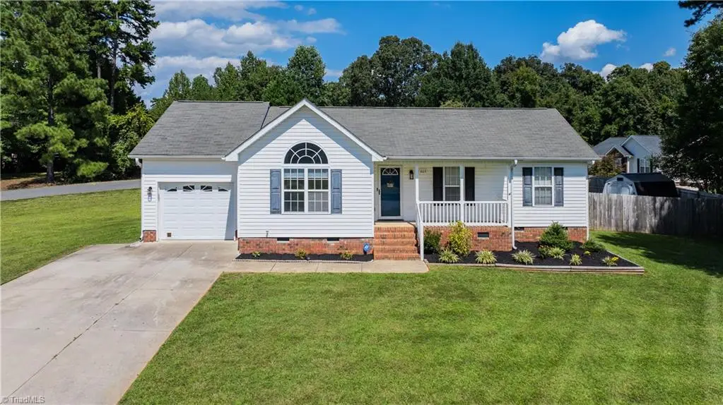 609 Salem Ridge Drive, Randleman, NC 27317 - Image #1