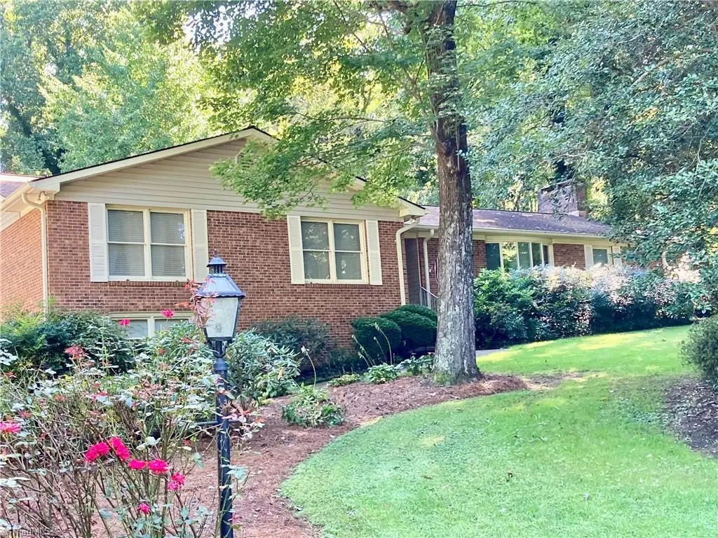 130 Victoria Circle, North Wilkesboro, NC 28659 - Image #1