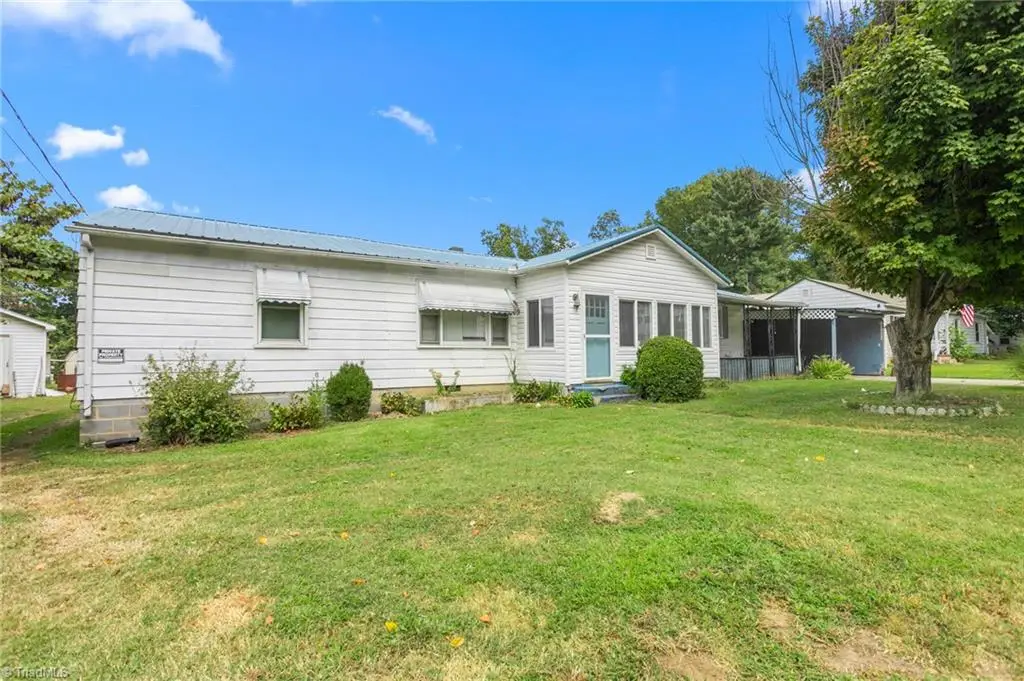 1 Westwood Avenue, Thomasville, NC 27360 - Image #1