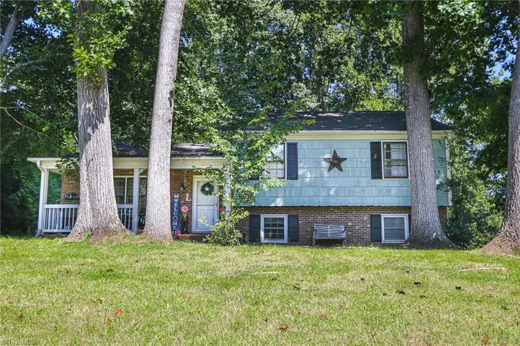 6719 Forest Oak Drive, Clemmons, NC 27012 - Image #1