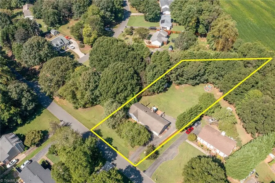 5287 Shaddowfax Drive, Kernersville, NC 27284 - Image #2