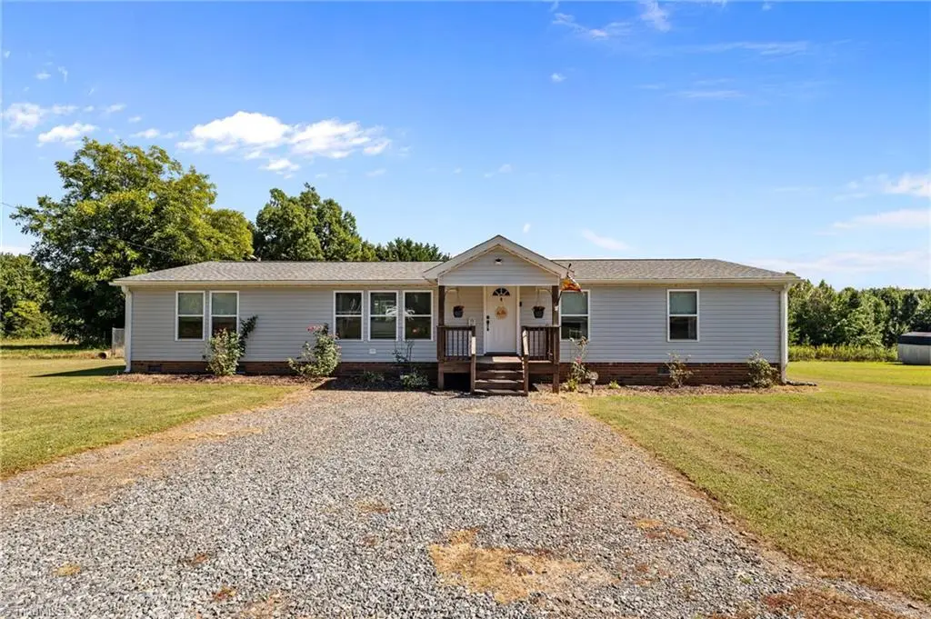 1825 Sandy Cross Road, Reidsville, NC 27320 - Image #1