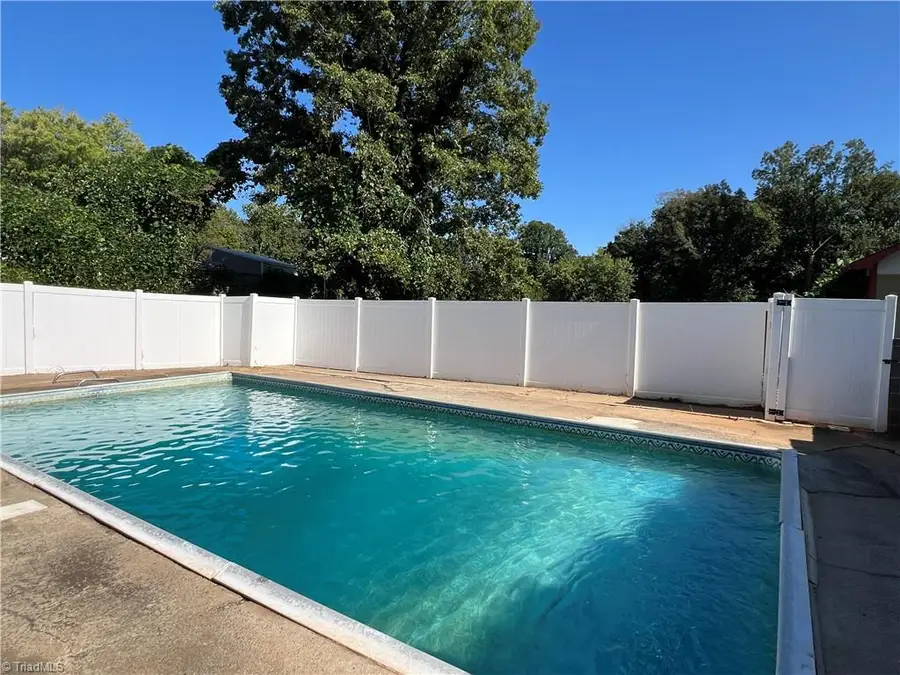 118 Triplett Street, Jonesville, NC 28642 - Image #3