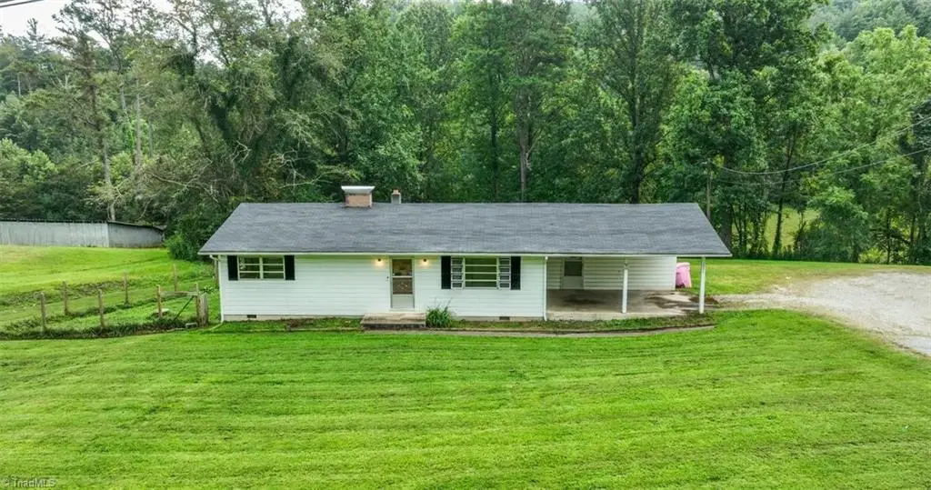 5834 Sparta Road, North Wilkesboro, NC 28659 - Image #1