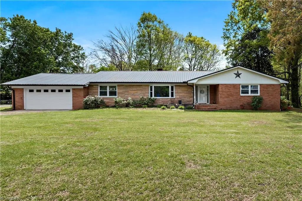 844 Rainbow Road, Advance, NC 27006 - Image #1