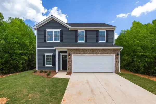 4198 Emmas Way, East Bend, NC 27018