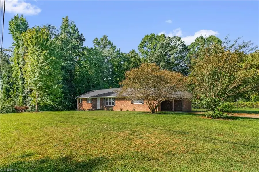 200 Cedarwood Trail, High Point, NC 27265 - Image #3