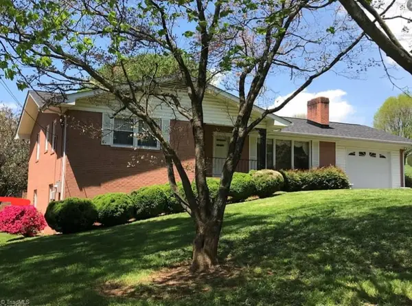 2149 Margaret Drive, Mount Airy, NC 27030