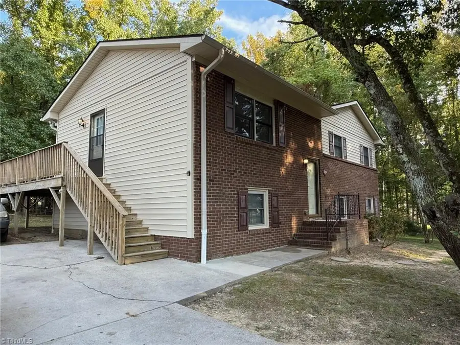 220 Knollwood Drive, Eden, NC 27288 - Image #2