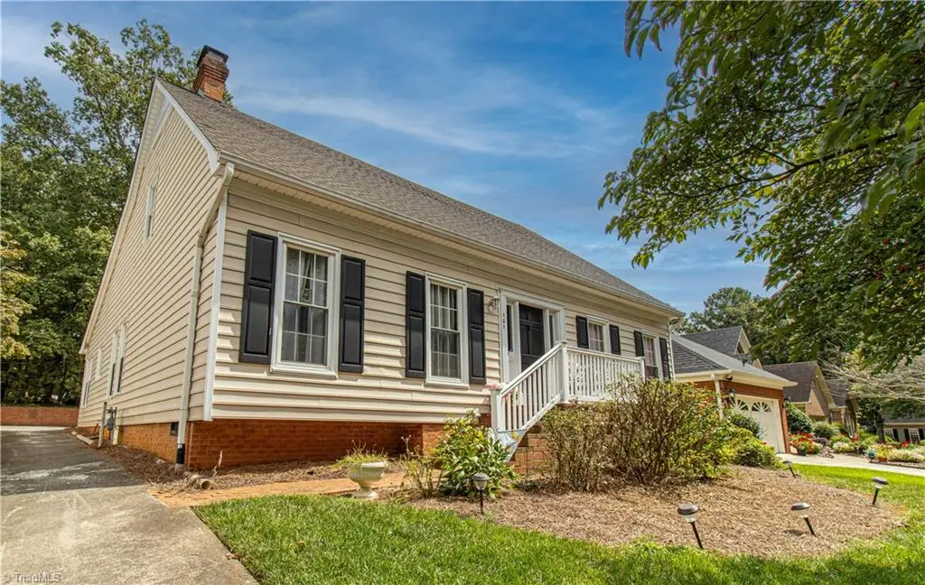 121 Wellesborough Road, Winston Salem, NC 27104 - Image #1