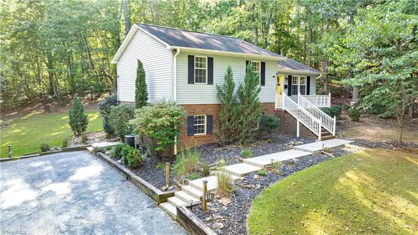 1564 Walker Road, Asheboro, NC 27205