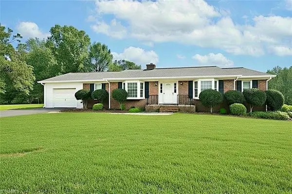 223 Beaucrest Road, Kernersville, NC 27284