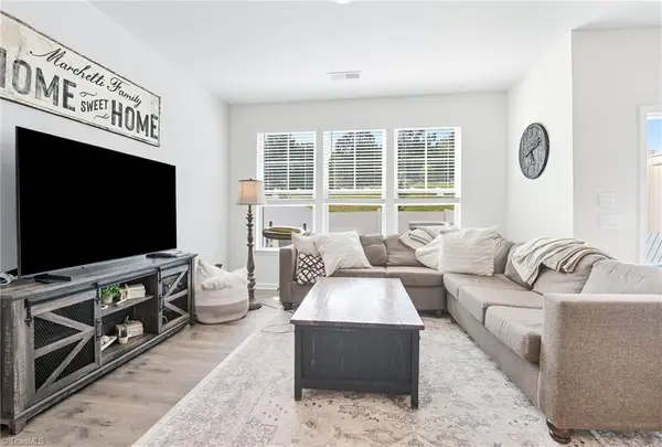 1236 Evelynnview Lane, Kernersville, NC 27284