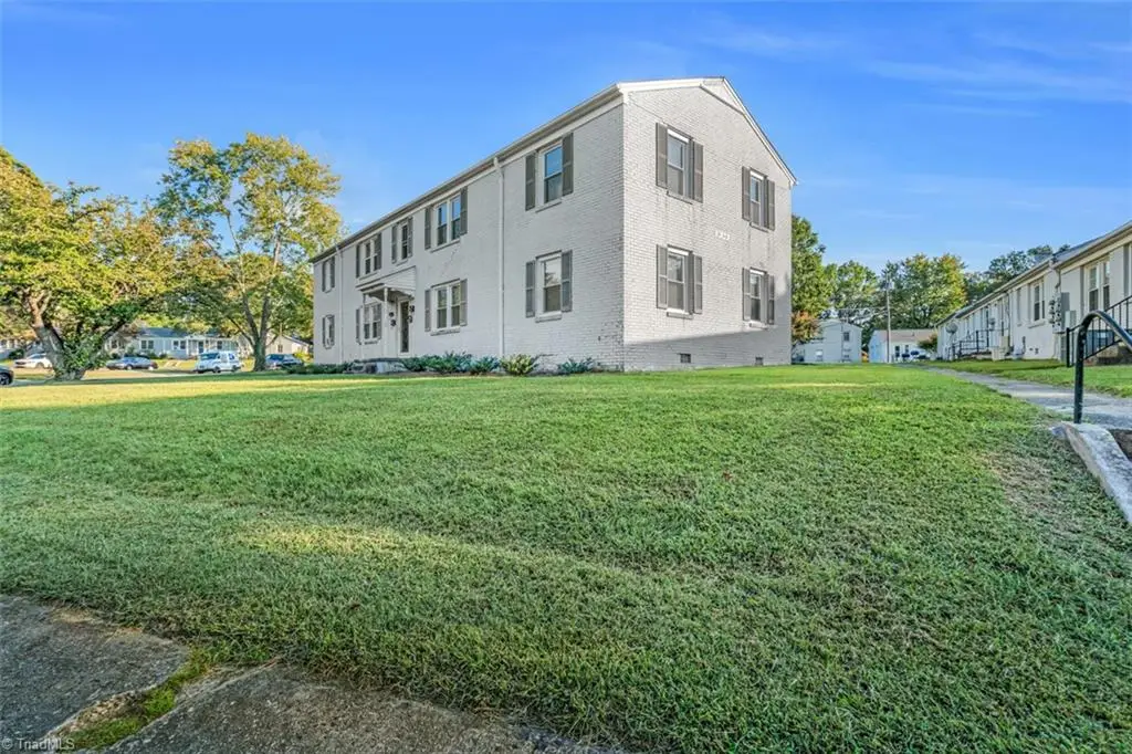 1700 Roslyn Drive #29 D, Burlington, NC 27215 - Image #1