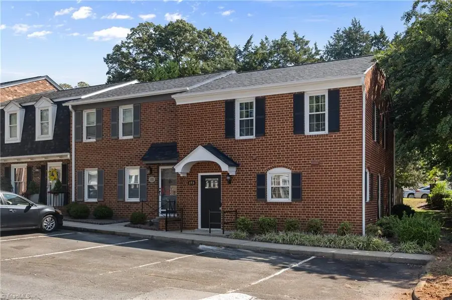 173 Charlestowne Circle, Winston Salem, NC 27103 - Image #2