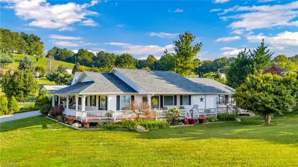 30 Boyer Lane, Sparta, NC 28675